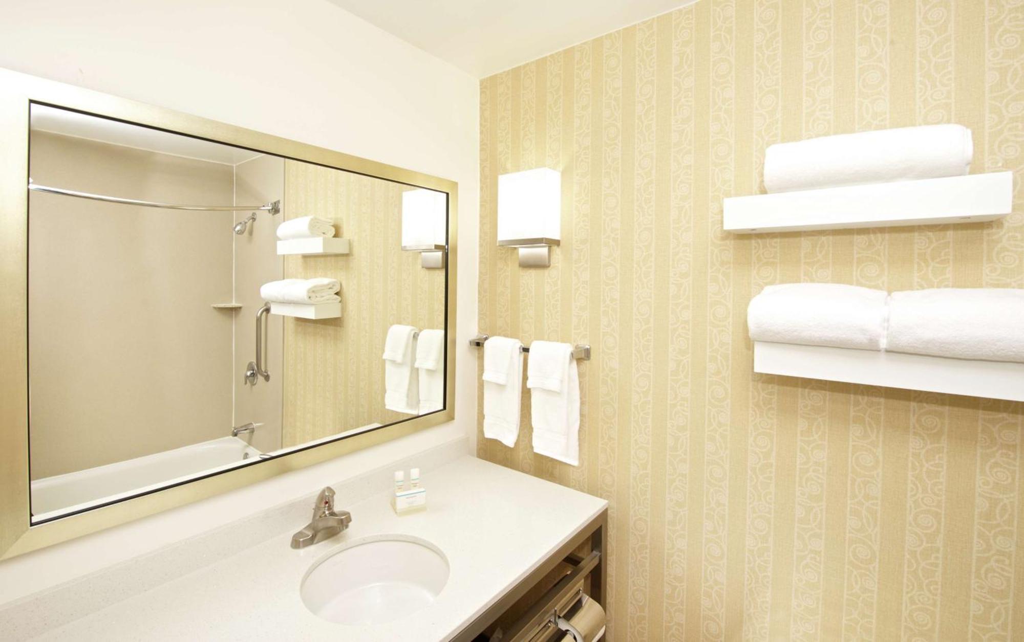 Hilton Garden Inn Seattle/Renton Kültér fotó